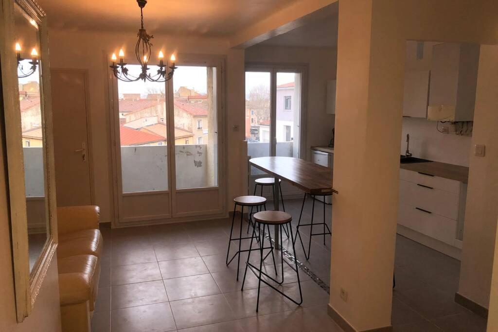 Grands Buffets Hebergement Appartement Narbonne Bagian luar foto