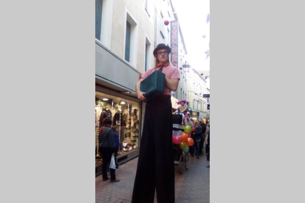 Grands Buffets Hebergement Appartement Narbonne Bagian luar foto