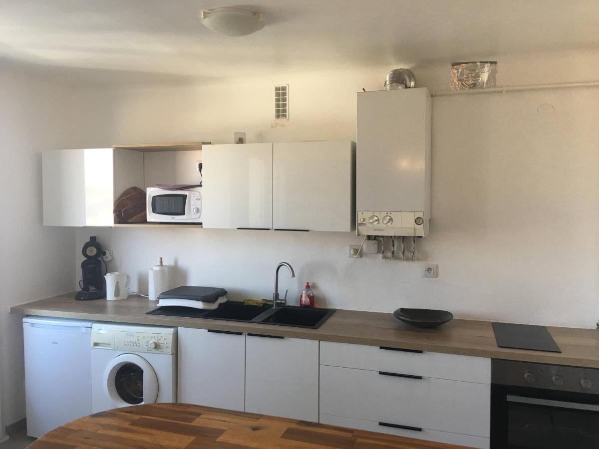 Grands Buffets Hebergement Appartement Narbonne Bagian luar foto